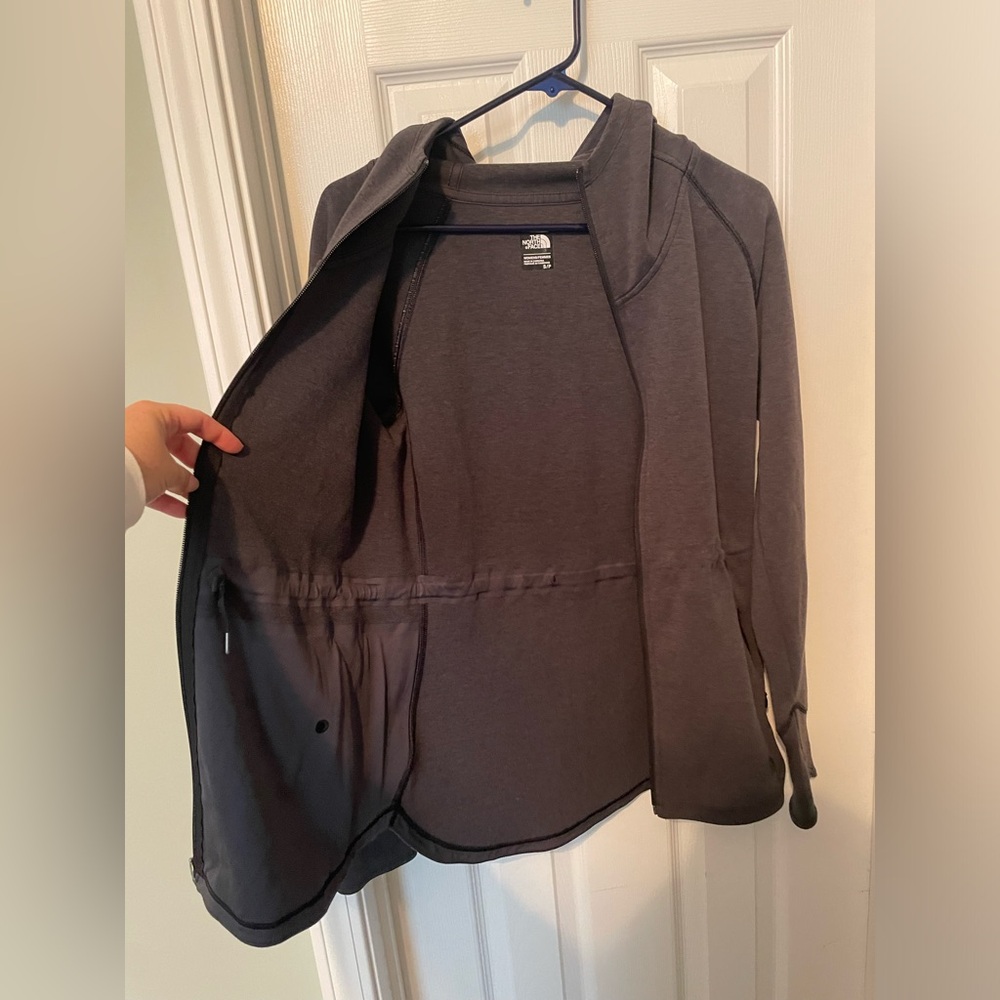 The North Face Wrap-Ture Jacket - Women's. Gray. - Picture 3 of 7
